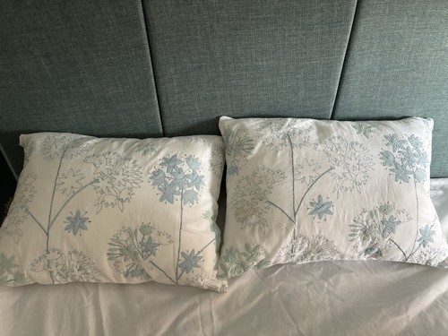 Laura ashley rare - laura,
