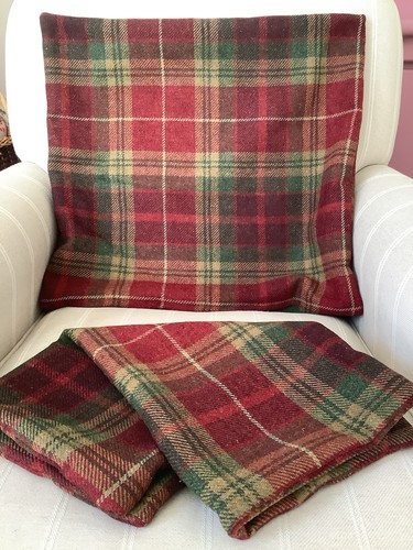 Laura ashley 100 wool - 2,