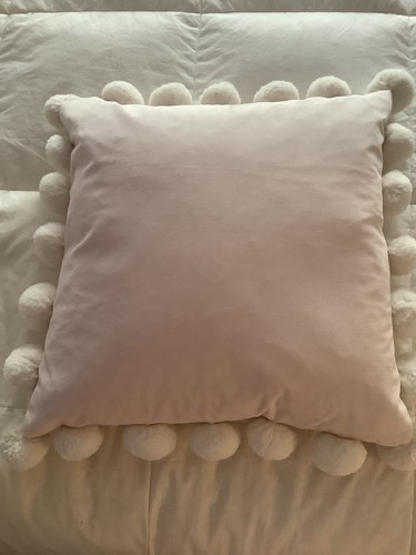 Laura ashley baby pink - pom, pom