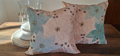 Stunning pair laura ashley - pair,