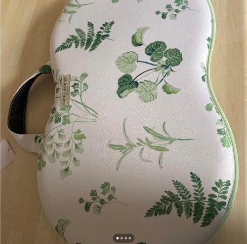 Laura ashley garden - garden, kneeling
