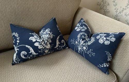 Pair laura ashley - pair,