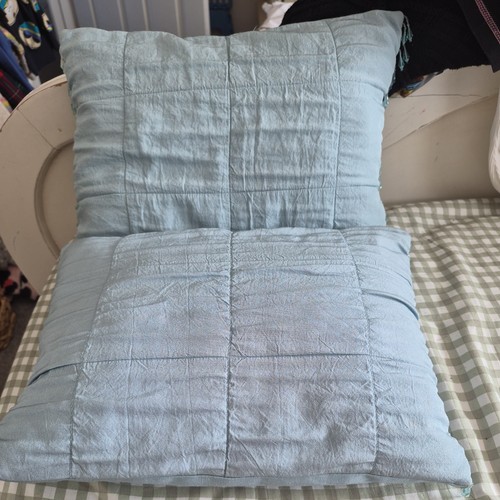Laura ashley mia cushion - laura,