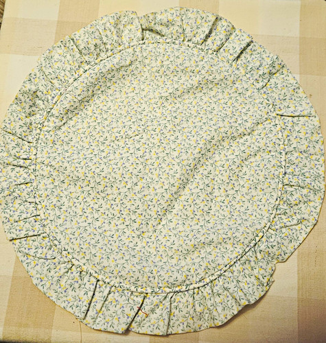 Vintage laura ashley round - laura,