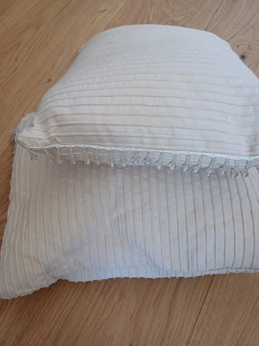 Laura ashley feather filled - 2,