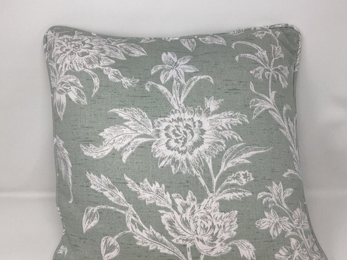 Laura ashley lloyd - ashley,