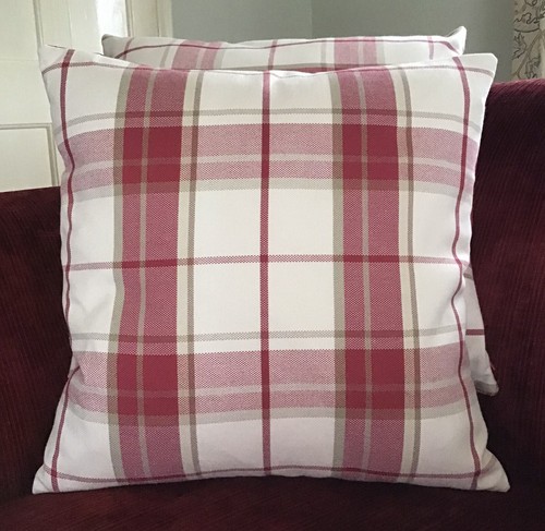 Laura ashley 20x20in cushion - laura,