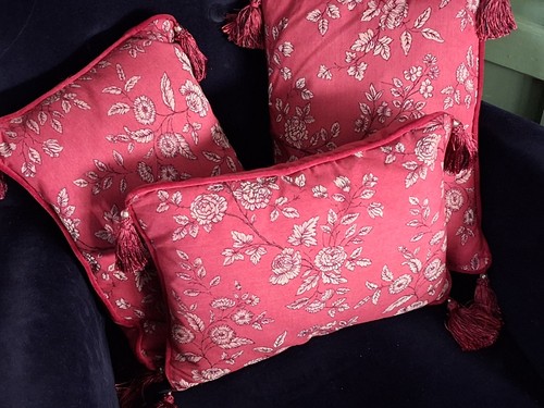 Laura ashley home - 3, pillows